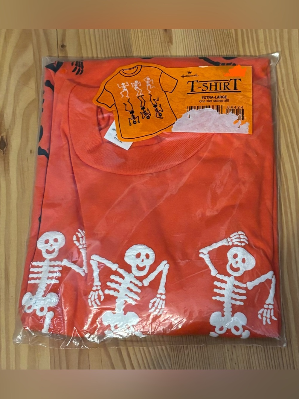 NWT Hallmark vintage extra large Halloween t-shirt orange black skeleton